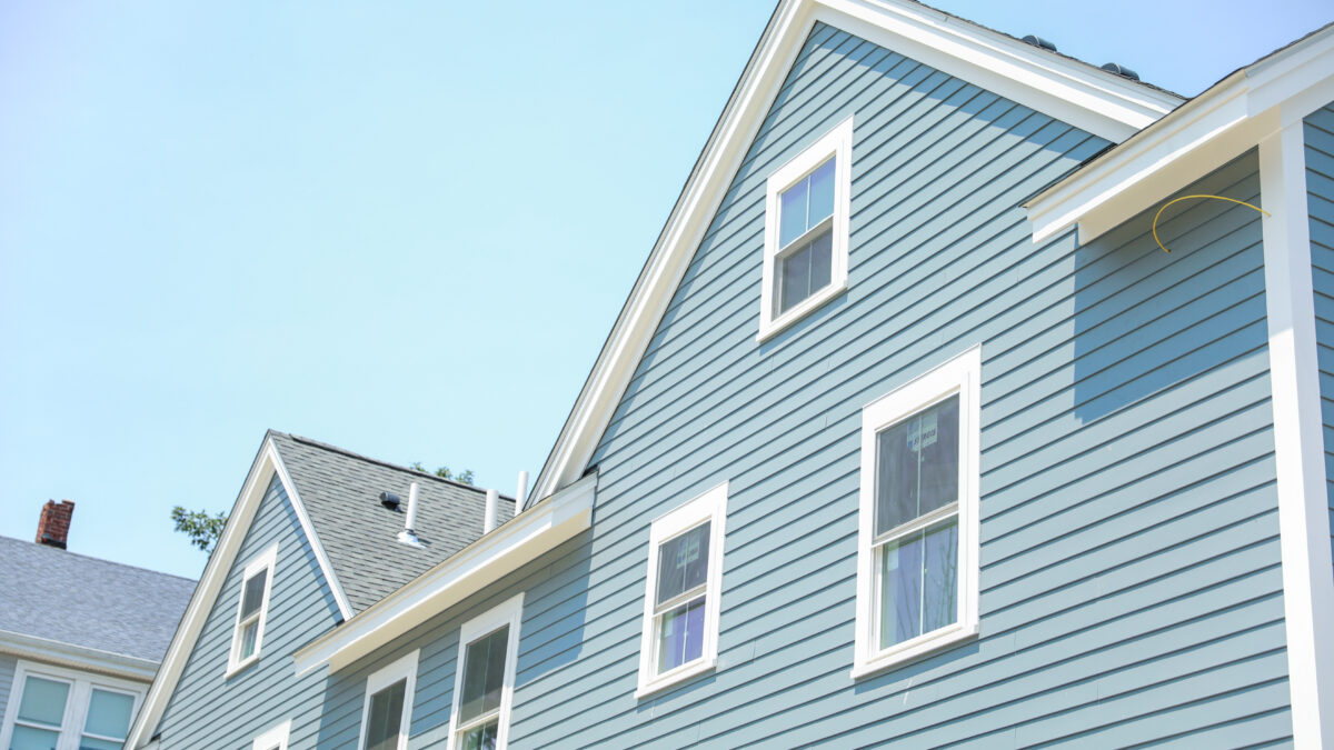 Why hire a siding contractor?